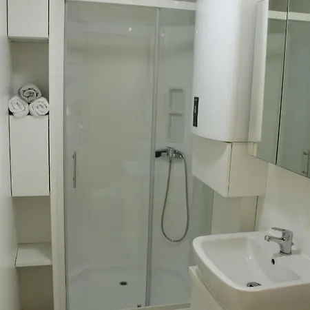 Stella Blue Floating House Apartman
